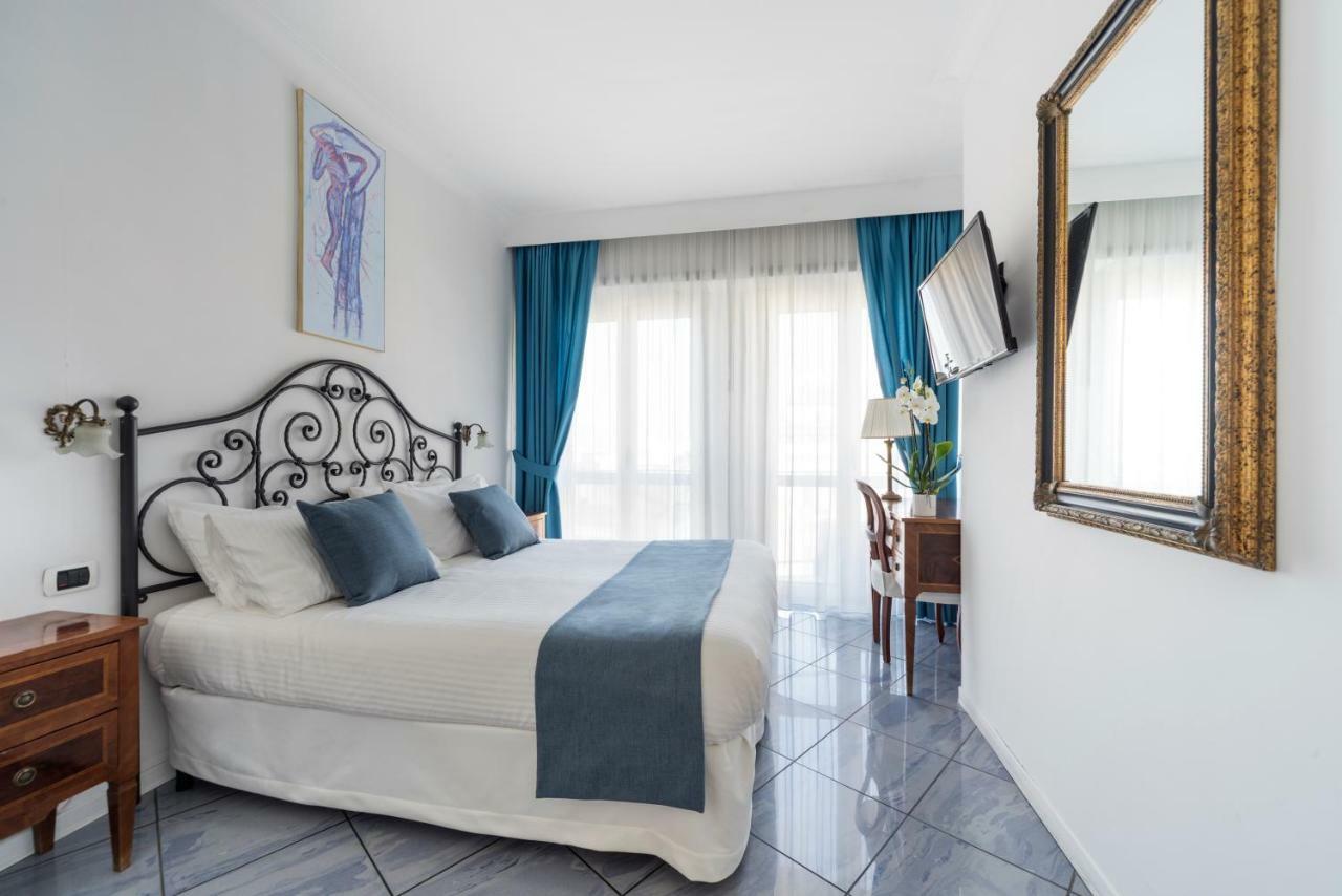 Fiorentini Residence Napoli Buitenkant foto